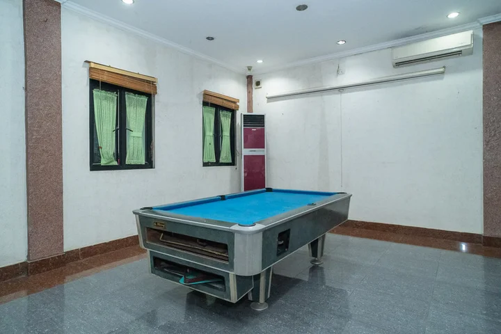 Тангеранг: Hotel Transit Nusa Indah RedPartner