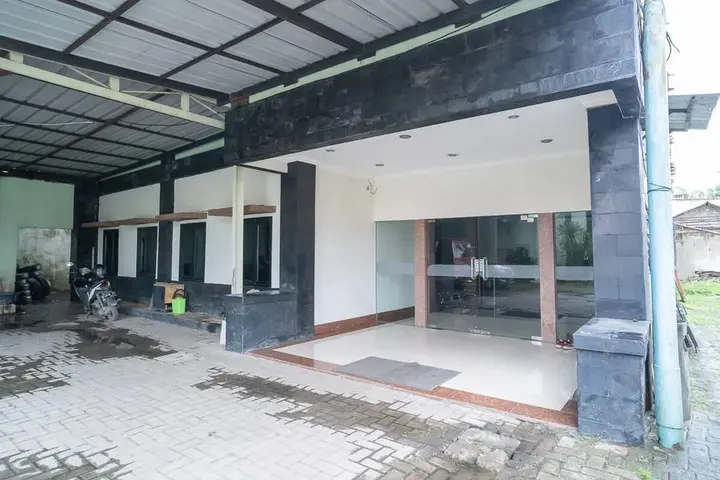Тангеранг: Hotel Transit Nusa Indah RedPartner
