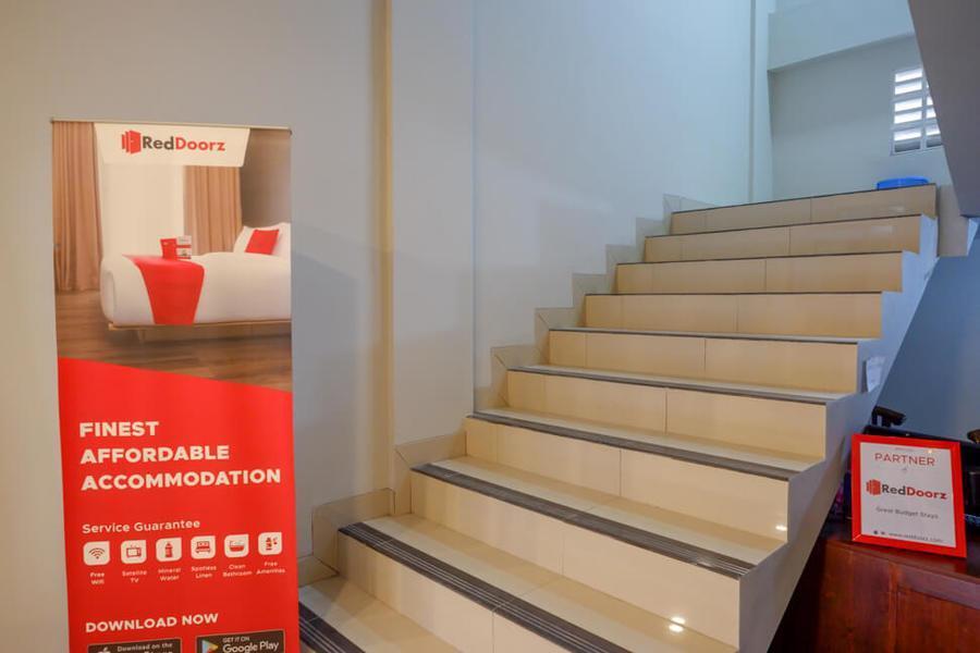 RedDoorz Plus near Jogja City Mall 5 — фото 6