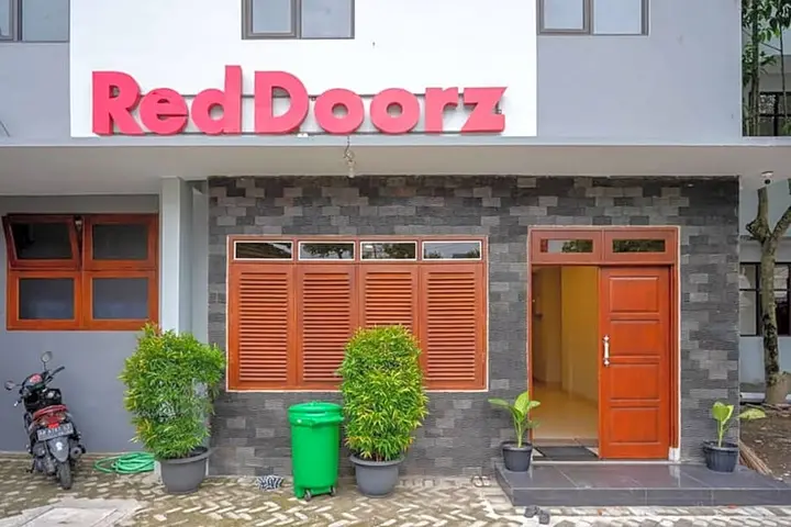 Батуретно: RedDoorz Plus near Jogja City Mall 5