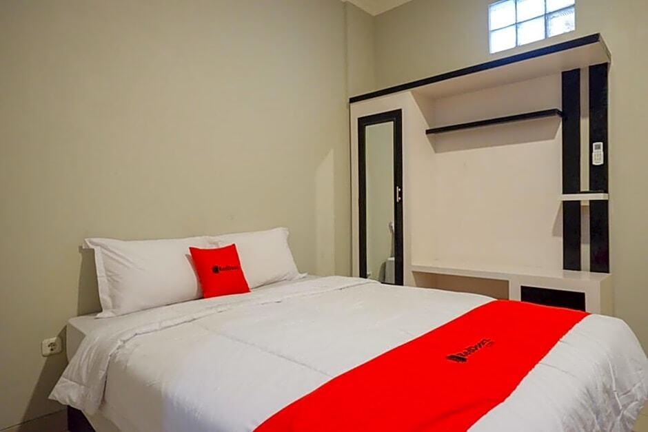 Батуретно: RedDoorz Plus near Jogja City Mall 5