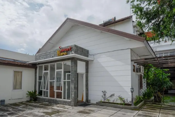 Сукохарджо: RedDoorz @ Solo Baru