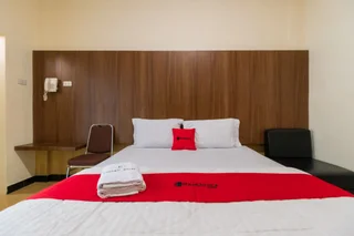 Пематангсиантар: RedDoorz Plus near Ramayana Pematangsiantar