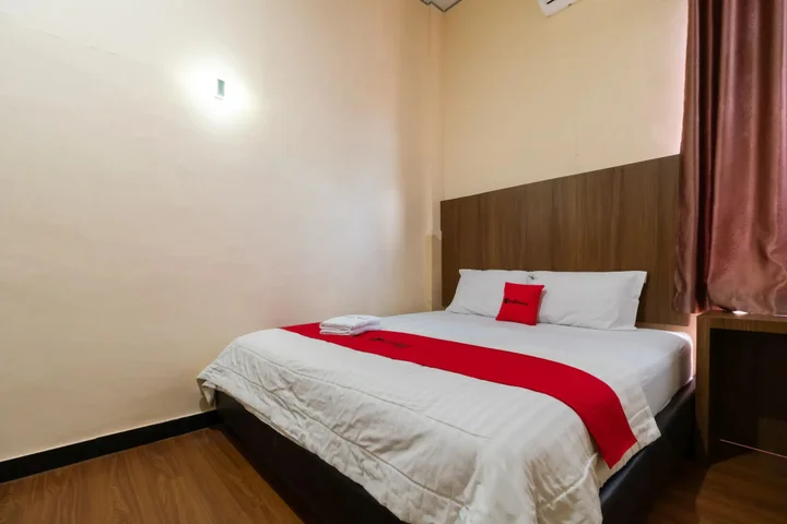 Пематангсиантар: RedDoorz Plus near Ramayana Pematangsiantar