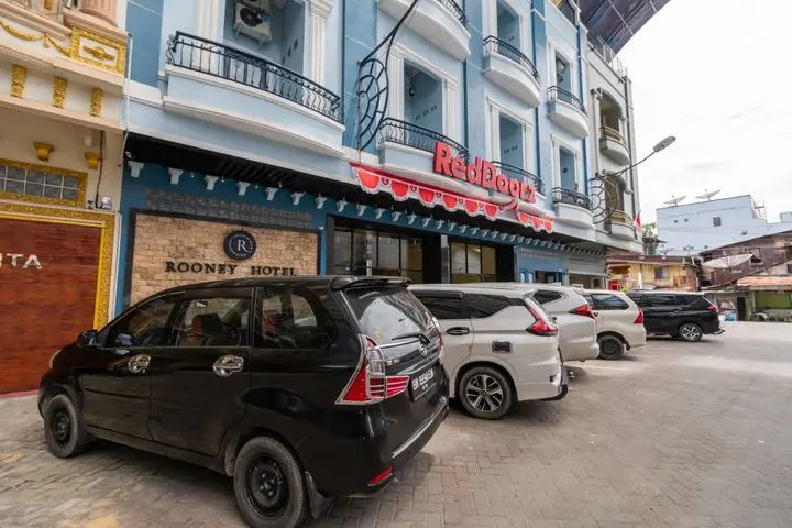 Пематангсиантар: RedDoorz Plus near Ramayana Pematangsiantar