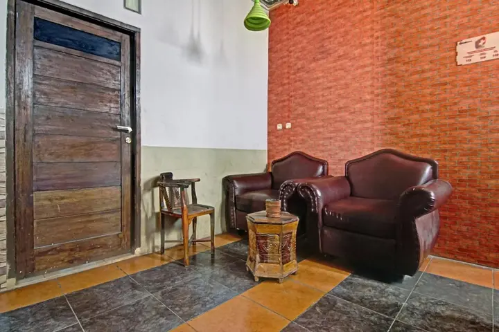 Тангеранг: OYO 90358 Poris Residence