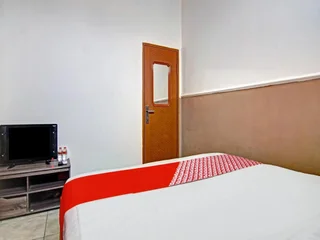 Тангеранг: OYO 90358 Poris Residence