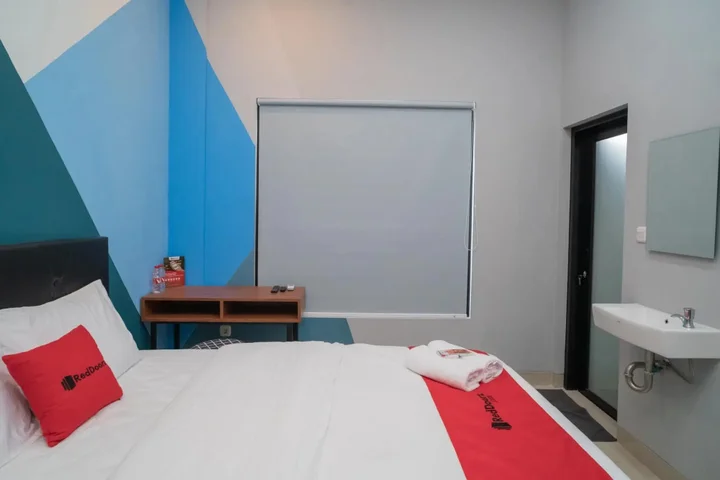 Батуретно: RedDoorz near Sindu Kusuma Edupark 3