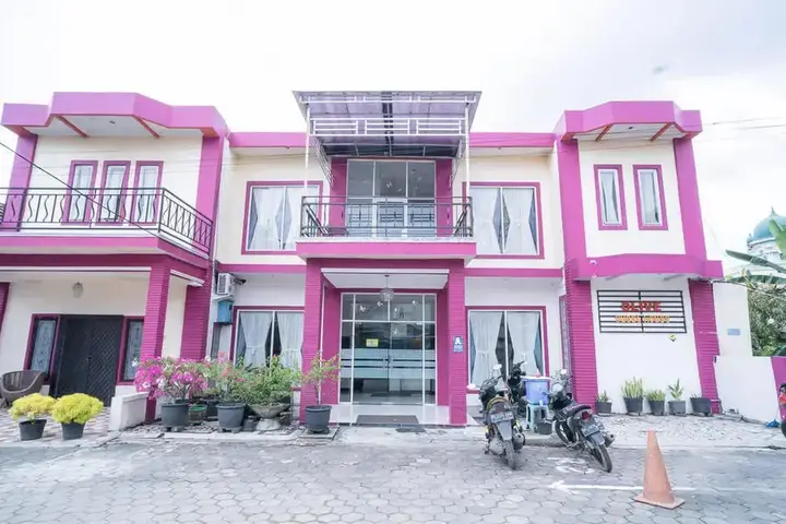 RedDoorz near Uniska Banjarmasin — фото 1