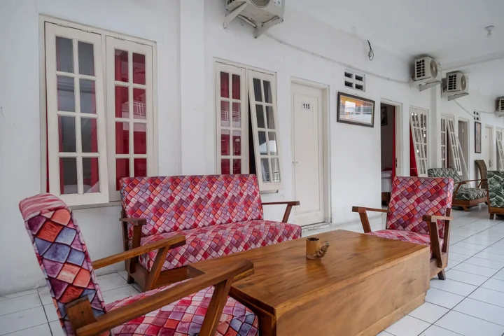 Сукохарджо: RedDoorz Plus near UMS Solo