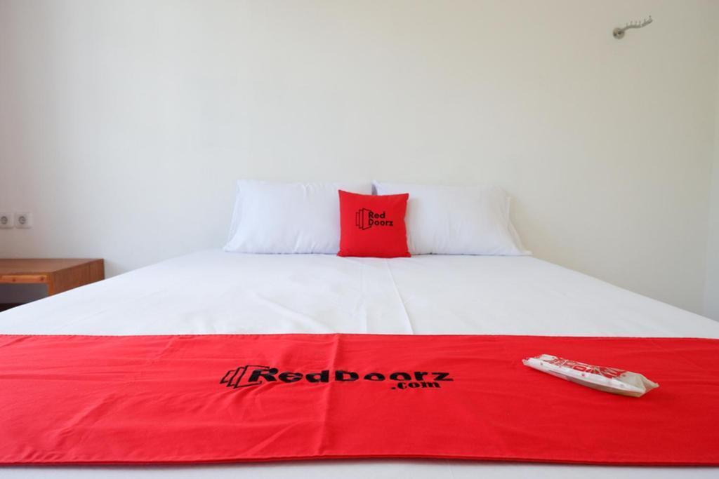 Сукохарджо: RedDoorz Plus near UMS Solo