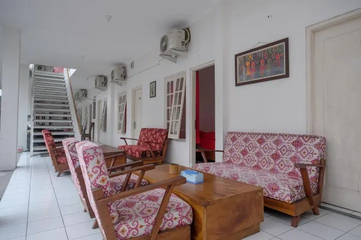 Сукохарджо: RedDoorz Plus near UMS Solo