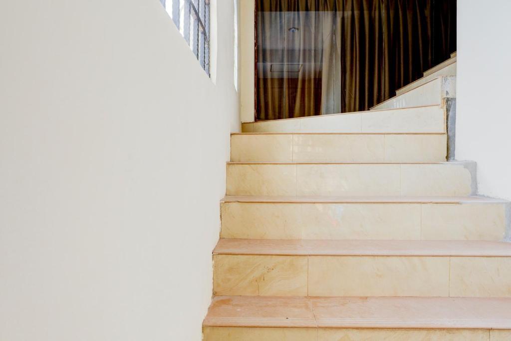 Батам: OYO 90351 Hotel Five Star 1