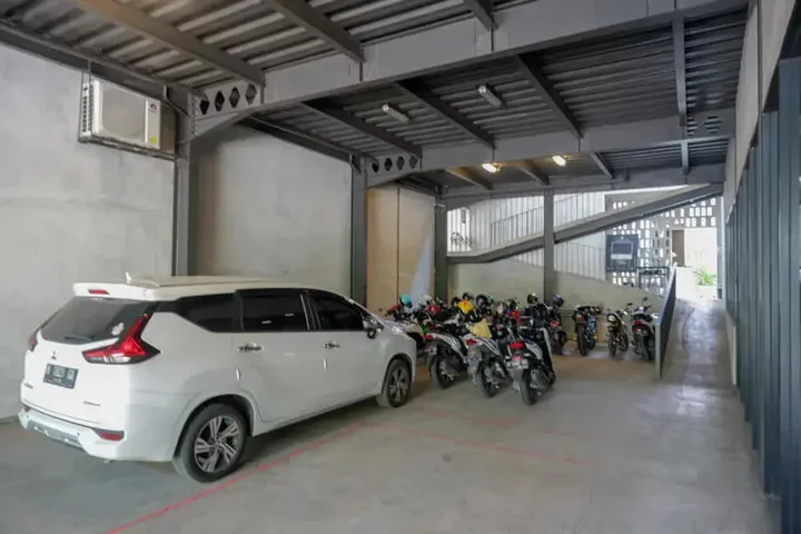 Семаранг: RedDoorz Plus near Kawasan Sam Poo Kong Semarang