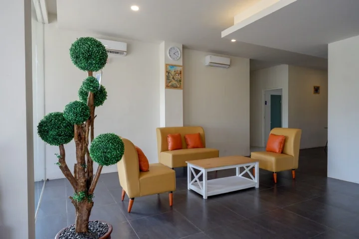 Сукохарджо: RedDoorz Plus near Solo Baru