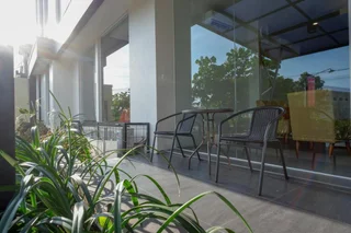 Сукохарджо: RedDoorz Plus near Solo Baru