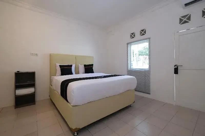 Пангкалпинанг: Dewi Residence 1