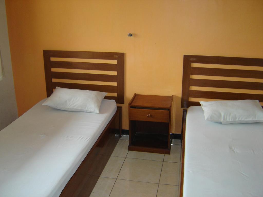 Боджонегоро: Nirwana Hotel