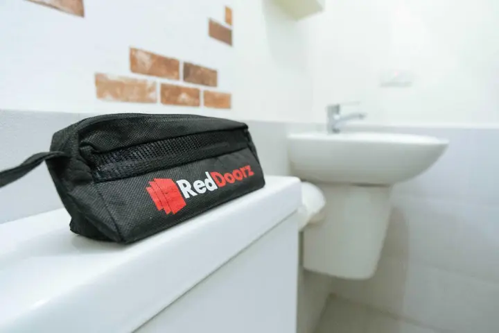 Тангеранг: RedDoorz Apartment @ Skylounge Tamansari