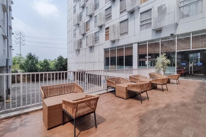 Тангеранг: RedDoorz Apartment @ Skylounge Tamansari