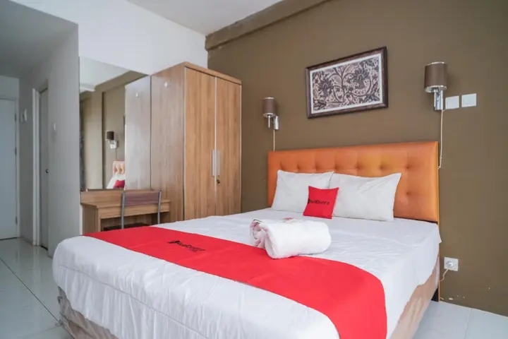 Тангеранг: RedDoorz Apartment @ Skylounge Tamansari
