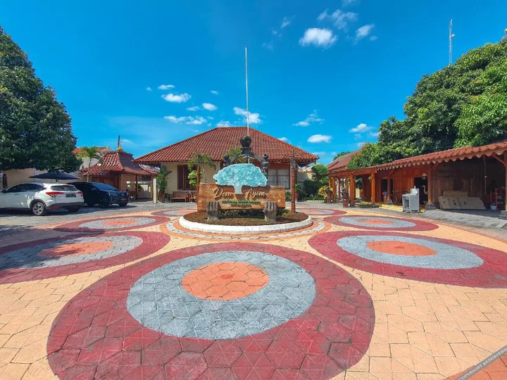 Батуретно: Dem Ayem Heritage Guest House