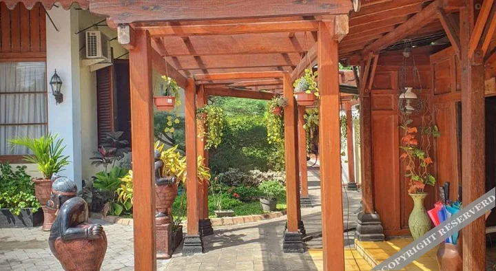 Батуретно: Dem Ayem Heritage Guest House