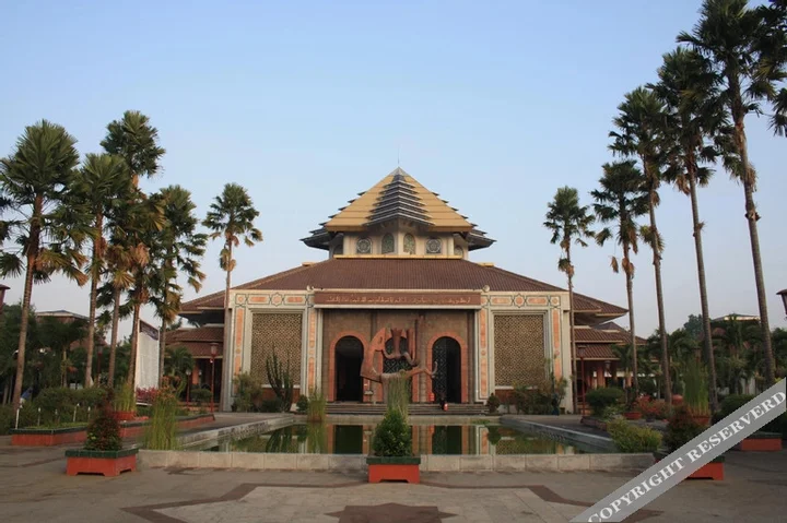 Батуретно: Dem Ayem Heritage Guest House