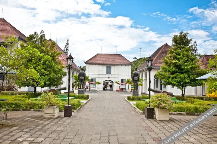 Батуретно: Dem Ayem Heritage Guest House