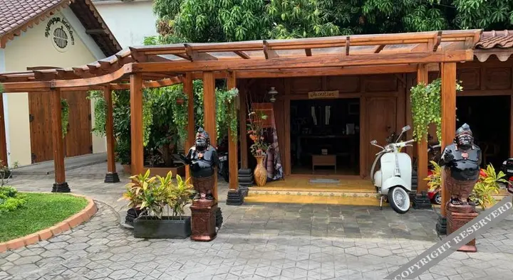 Батуретно: Dem Ayem Heritage Guest House