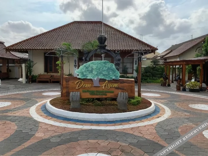 Батуретно: Dem Ayem Heritage Guest House