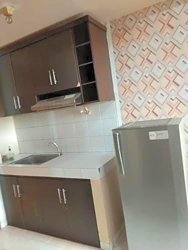 Депок: Firra Rooms