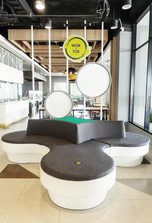 Джамби: YELLO Hotel Jambi