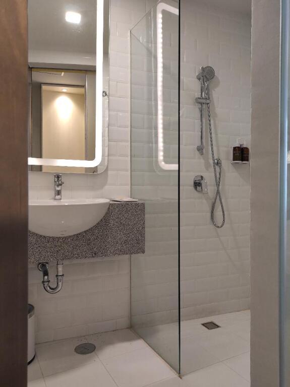 Джамби: YELLO Hotel Jambi