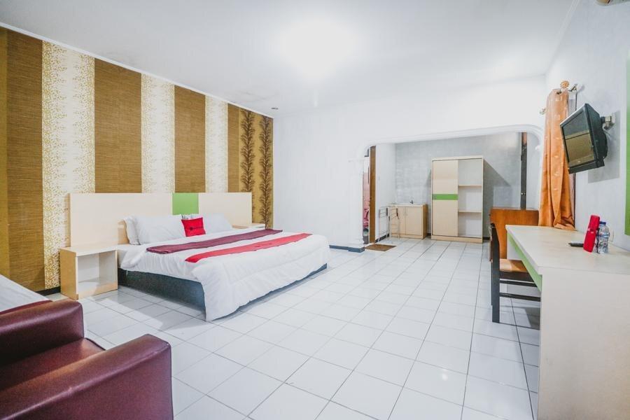 Читарингул: RedDoorz Plus @ Megamendung Puncak Bogor