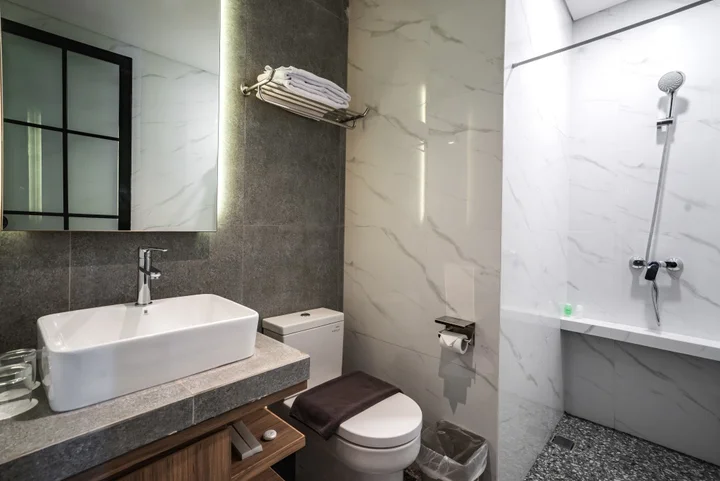 Сукохарджо: LOA Living Solo Baru