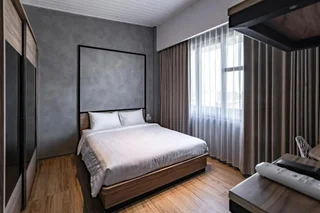 Сукохарджо: LOA Living Solo Baru