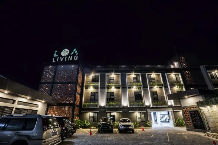 Сукохарджо: LOA Living Solo Baru