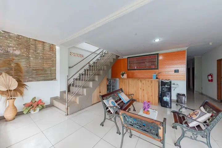 Пелабухан-рату: RedDoorz Syariah @ Pantai Pelabuhan Ratu