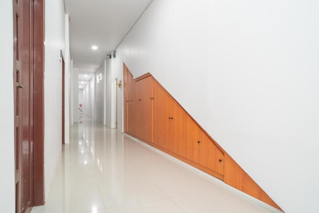 Банджармасин: RedDoorz Syariah near Jalan Ahmad Yani Banjarmasin 3