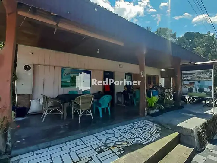 Озеро Тоба: Penginapan Marroan 2 Tuktuk Siadong RedPartner