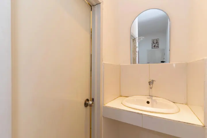 Депок: RedDoorz near RS Mitra Keluarga Depok