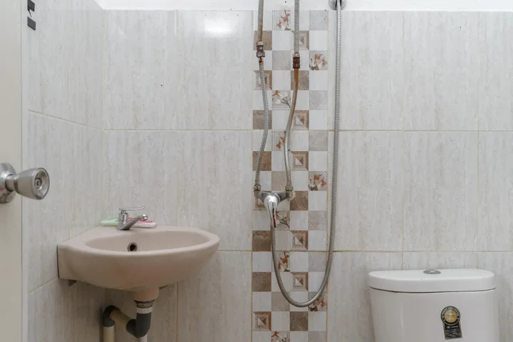 Депок: RedDoorz near RS Mitra Keluarga Depok