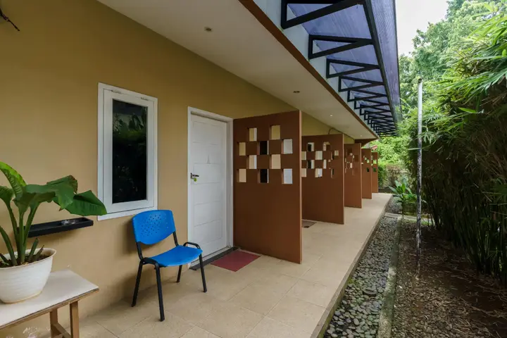 RedDoorz near RS Mitra Keluarga Depok — фото 1