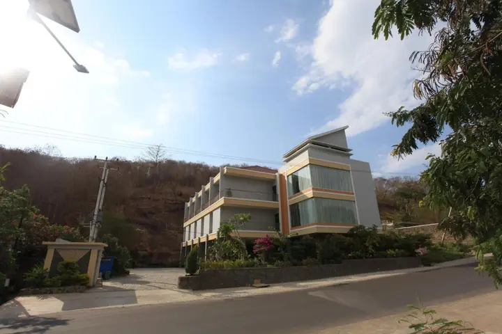 Лабуан-Баджо: Kalton Hotel