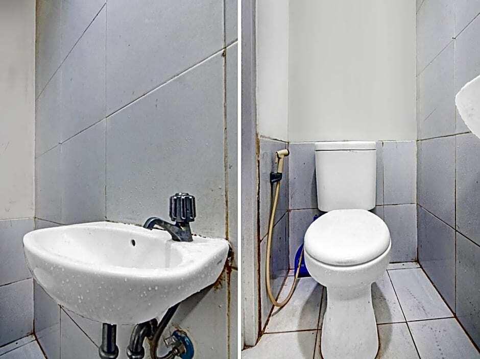Тангеранг: OYO 90554 Djaco Room
