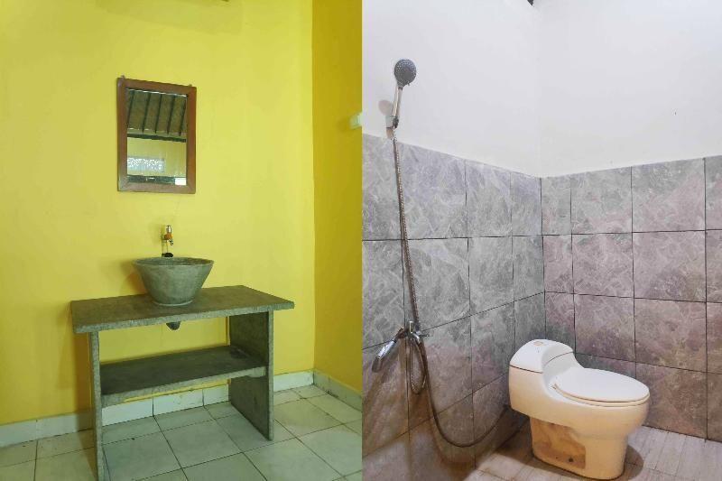 Табанан: OYO 90547 Pondok Saren Anyar
