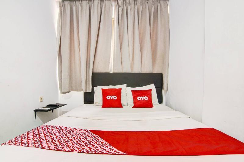 Джакарта: OYO 90310 H Residence