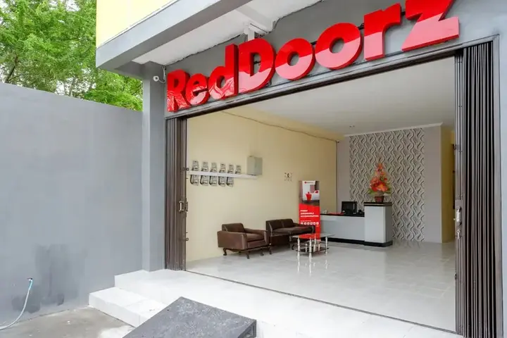 Суракарта: Reddoorz Syariah near Solo Square Mall