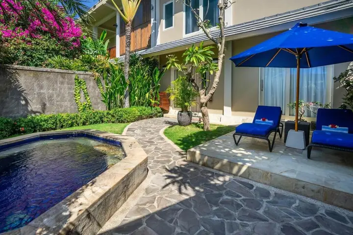 Каликбукбук: Lovina Beachhouse Villas
